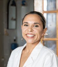 Anna Reyes Anna Reyes