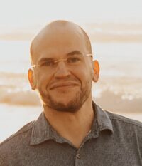 Alex Lapinski, Psy.D., MSW
